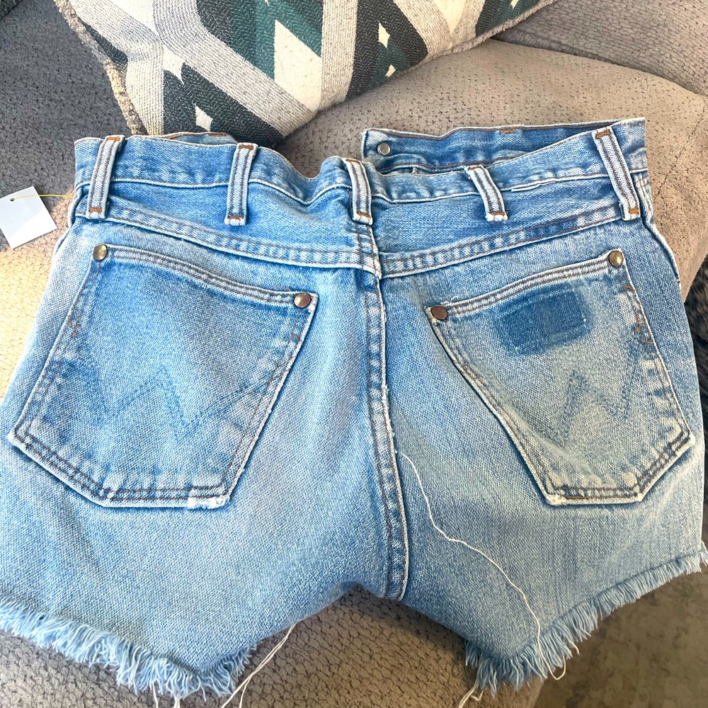 Vintage wrangler cutoffs light wash size 30